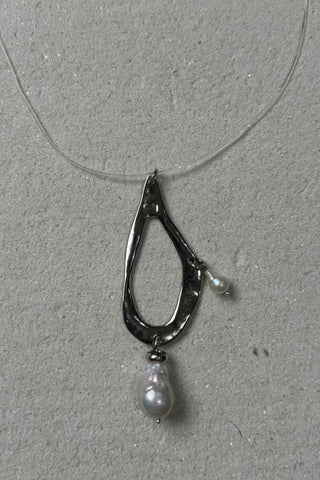 The Floating L'eau Necklace 