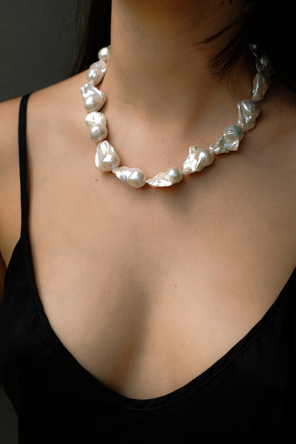 BAROQUE PEARL NECKLACE