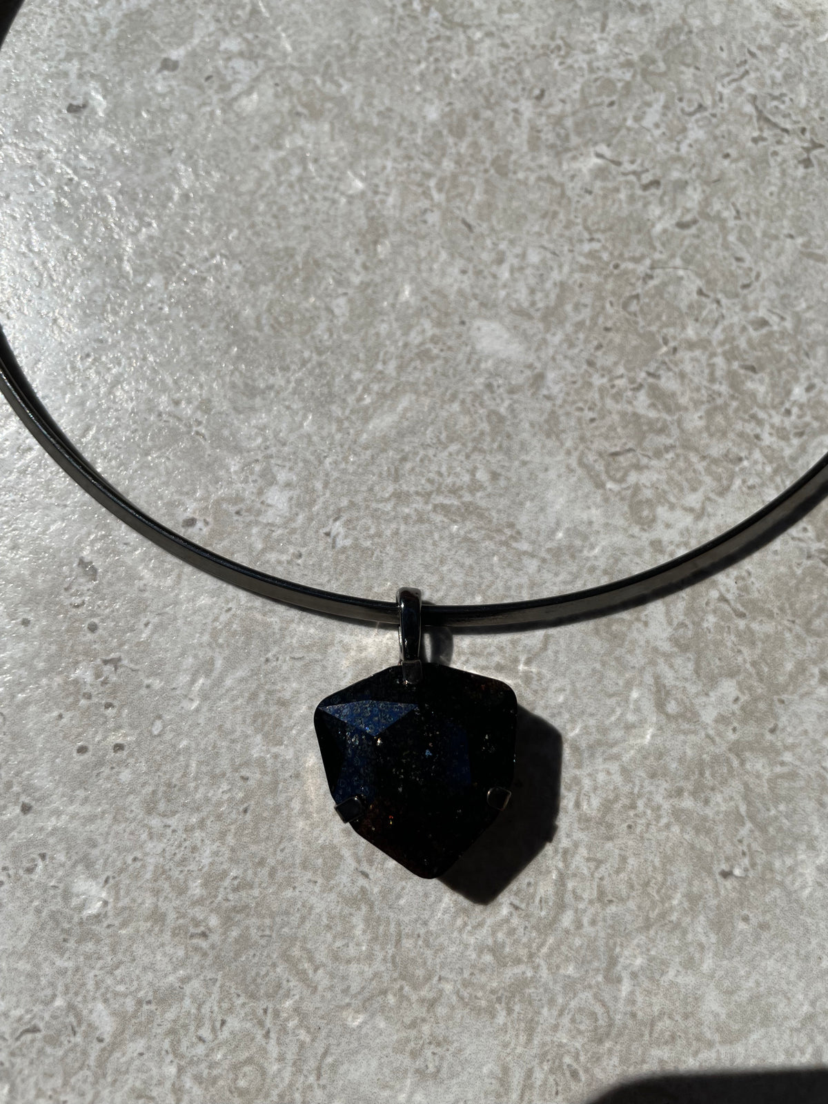 ARCADIA CRYSTAL CHOKER GUNMETAL